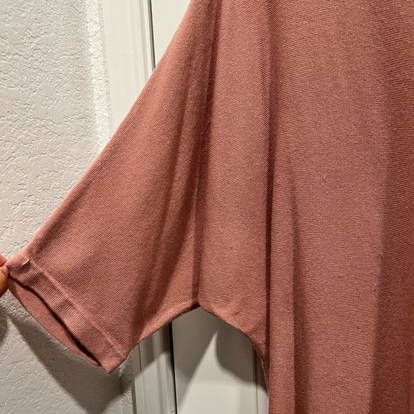 New York & Company - Pullover Sweater • Scoop Neck • Dolman Sleeve Size XL - Picture 3 of 8